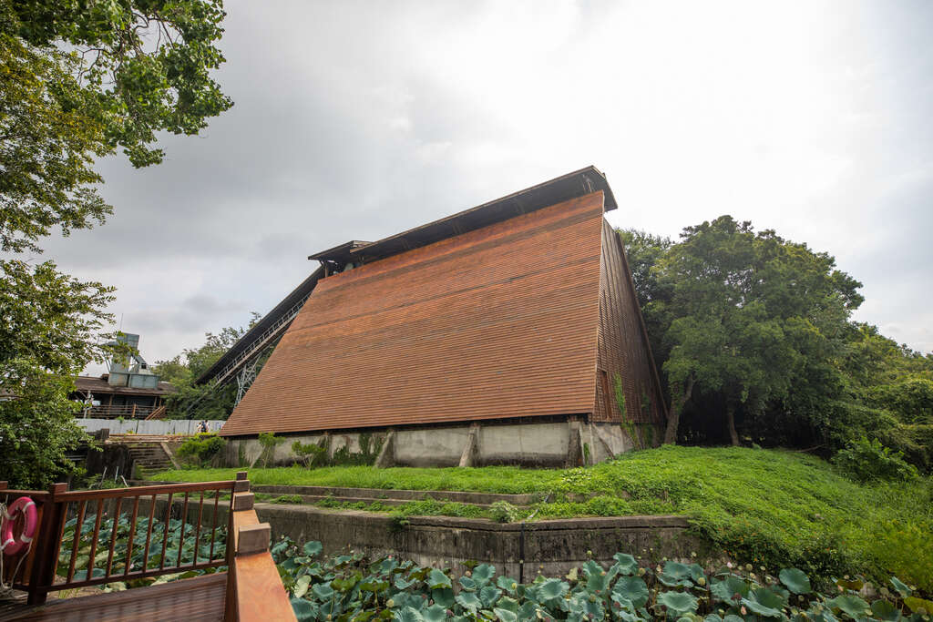 Khuôn viên Văn hóa lâm nghiệp Đông Thế