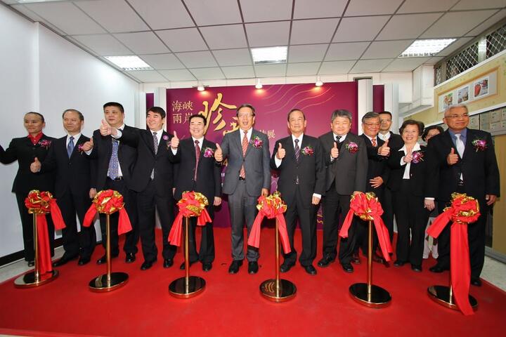 两岸珍邮展即日起台中邮局登场