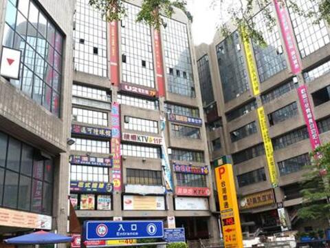 东协广场地下2楼207格车位开放使用中!