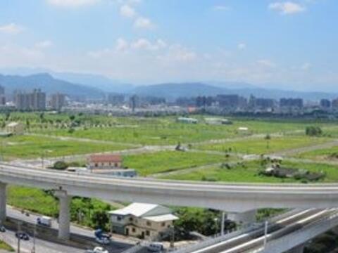 捷運綠線工程符合預定進度 共構場站全數開工預計今年底完成招商準備