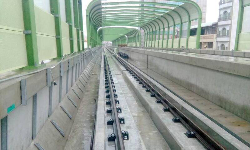 捷运绿线轨道铺设如期进行 明年电联车将试运转