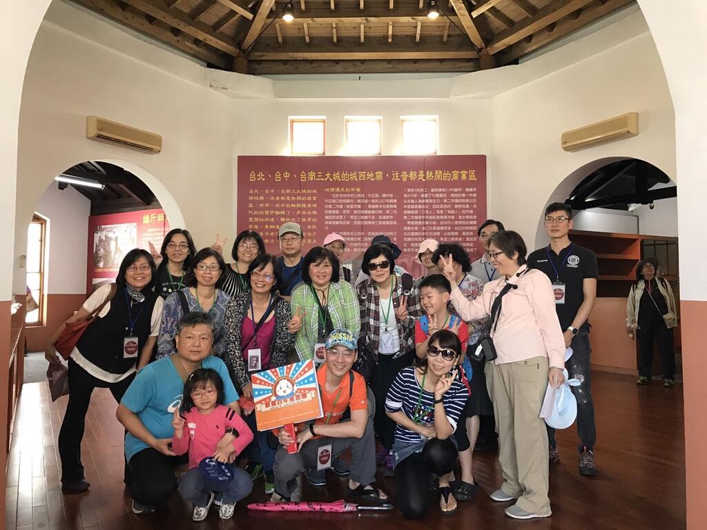 中市第二市場幸福100專車 探訪中區夯景點