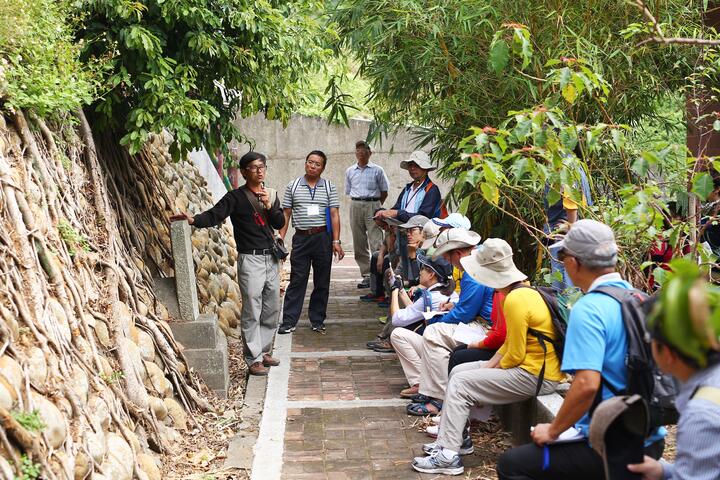 大甲鐵砧山曾列台灣中部八景之一，擁有豐富歷史文化