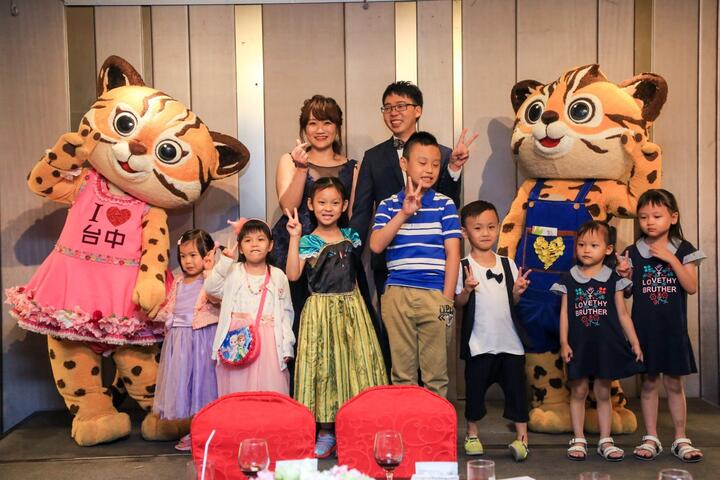 花博吉祥物應邀參加日台新人婚禮 致贈花博票券分享幸福