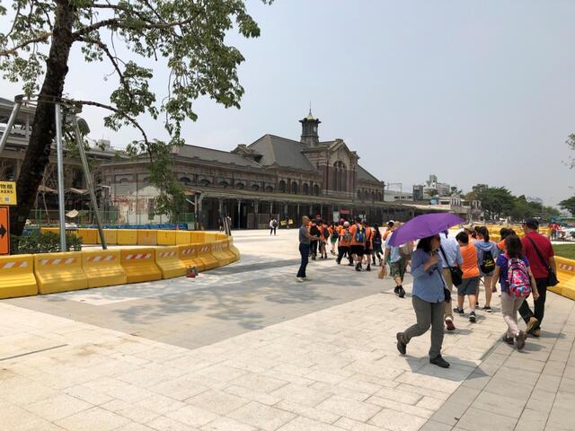 台中火車站廣場一階段工程提前完工 站前廣場已可通行