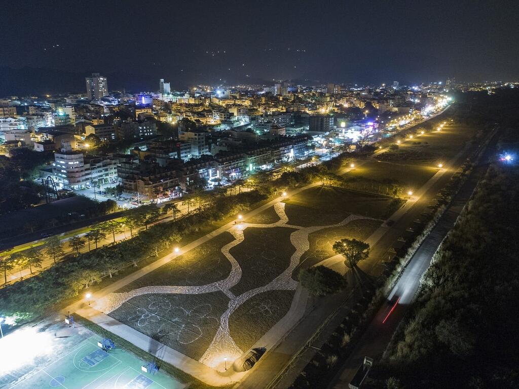 山城新亮點 東勢河濱公園「亮」起來
