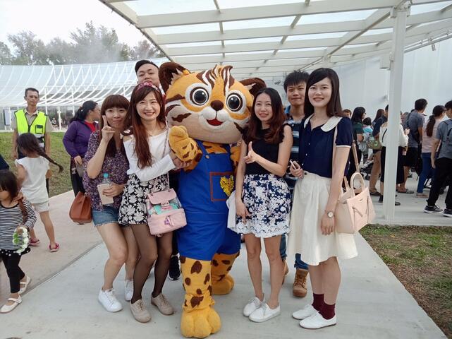 台中花博春节系列活动超精采 石虎新年红包与贴纸限量发送