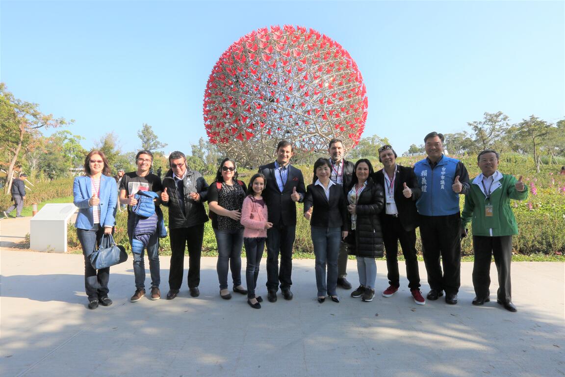 巴拉圭国会暨参议院议长率团访花博 力赞花博好美