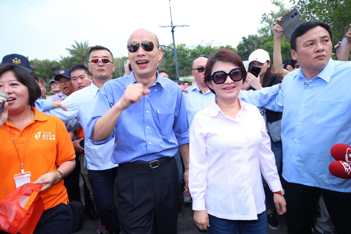 台中市长、高雄市长逛花博人气强强滚 卢市长:两市携手拼经济 让市民生活更美好