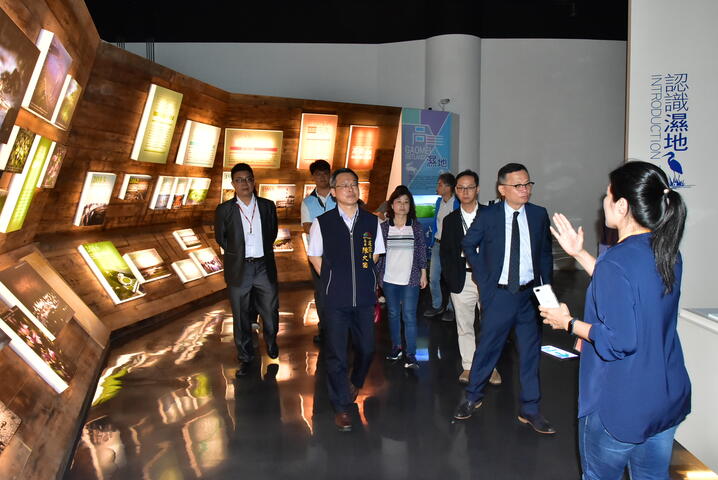 建设局长视察高美湿地游客中心 盼强化主题活动吸客