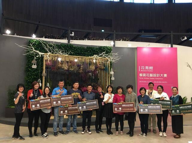 花舞馆橱窗花艺设计登场 邀民众把握参观最後档期