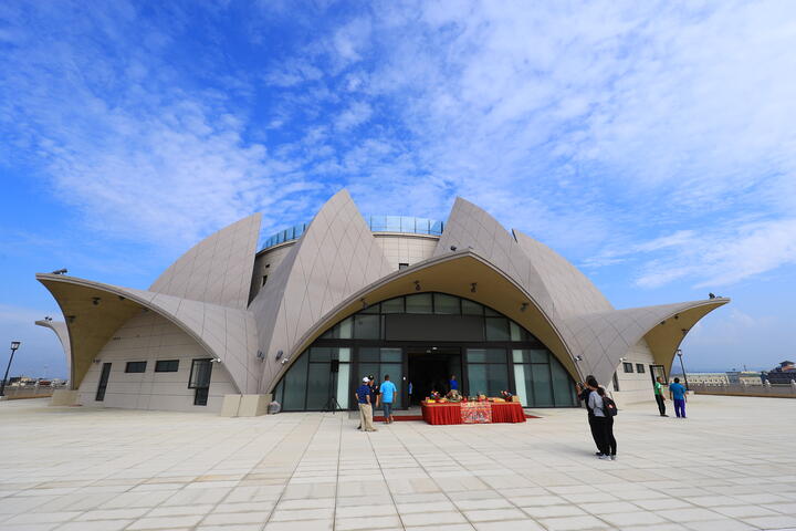 大安妈祖文化园区妈祖雕像-观旅局长-朝民间劝募洽谈中