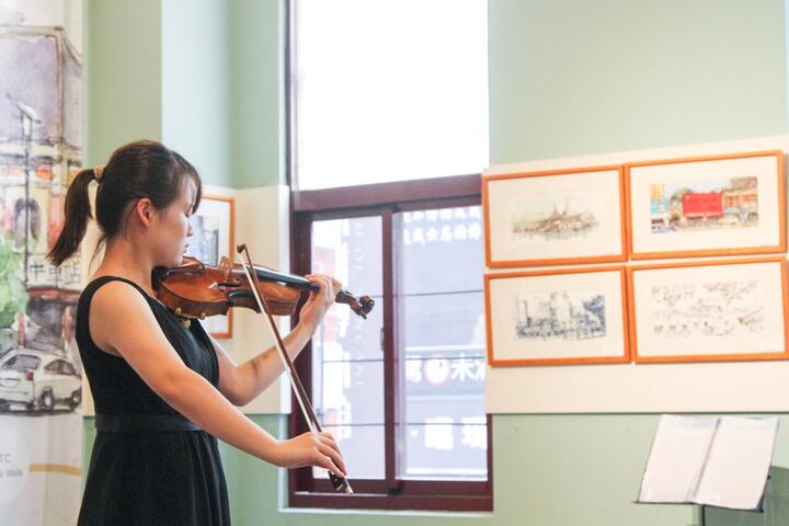 開場小提琴表演