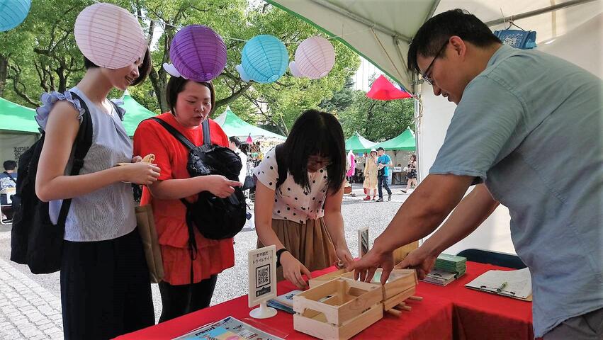 观旅局於现场推广首届台中珍奶节-台中购物节及2020台湾灯会等活动