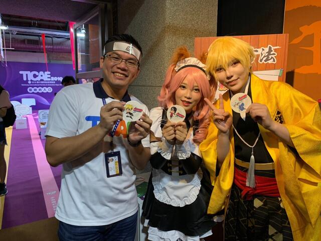 新闻局长吴皇昇化身导览员介绍动漫博览会