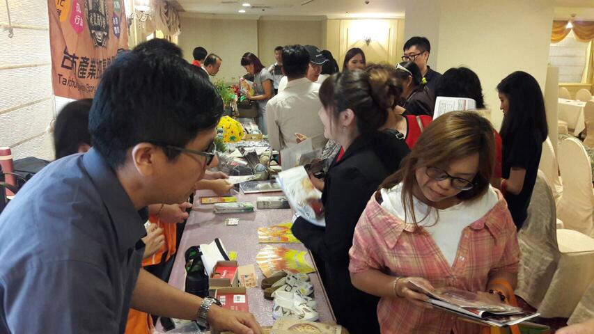 国民旅游秋冬游补助9月1日上路-台中市政府观光旅游局继上个月南部推介受注目後-再次主动出击引客