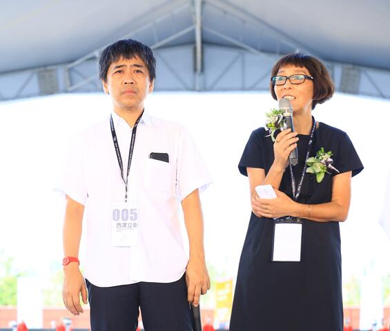 sanaa建筑师事务所主持建筑师妹岛和世-右-建筑师西泽立卫-左