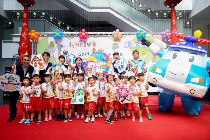 新闻局召开记者会