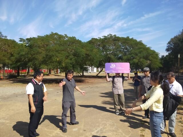 文化局团队亲身展示友好城市灯区空间规划