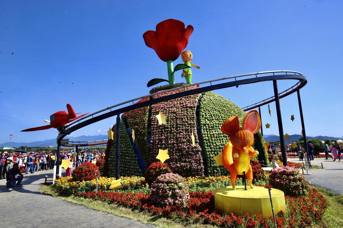 台中花毯节3合1新社登场 数千民众争睹小王子玫瑰星球