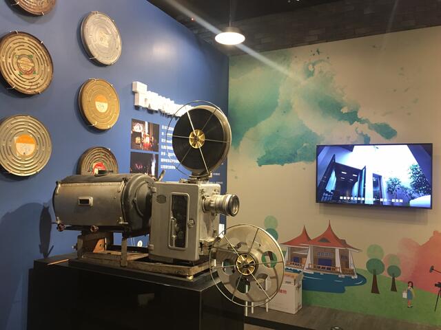 35mm碳弧灯可携式放映机