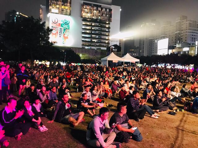 今年音乐会以更贴近观众的草地音乐会风格呈现