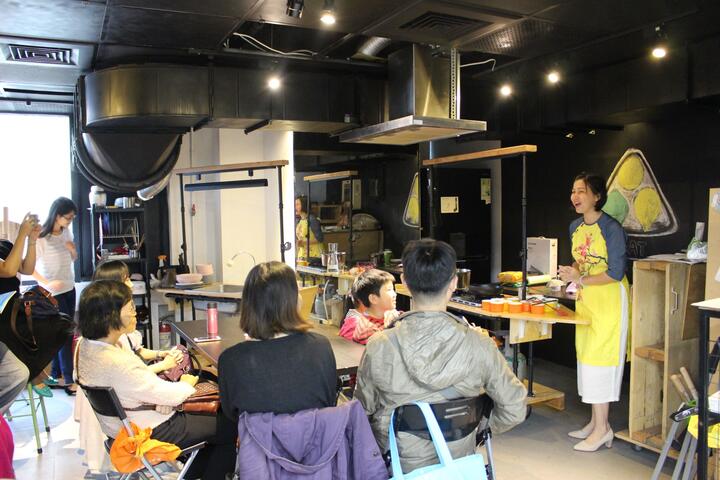 东协广场3楼沟通互动平台举办异国文化厨房活动