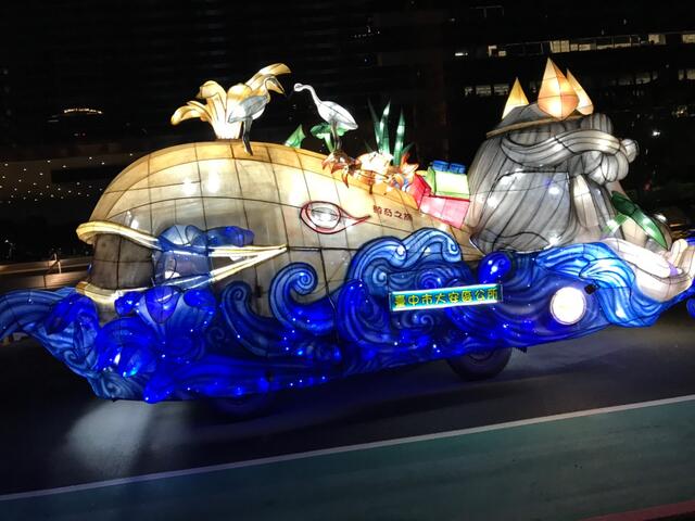大安區花燈車