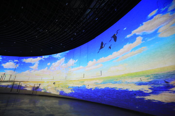 台灣燈會「環·台中光影燈區」 360度光雕秀震撼十足