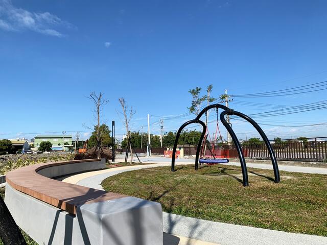 儿童探险区-提供共融式游戏区