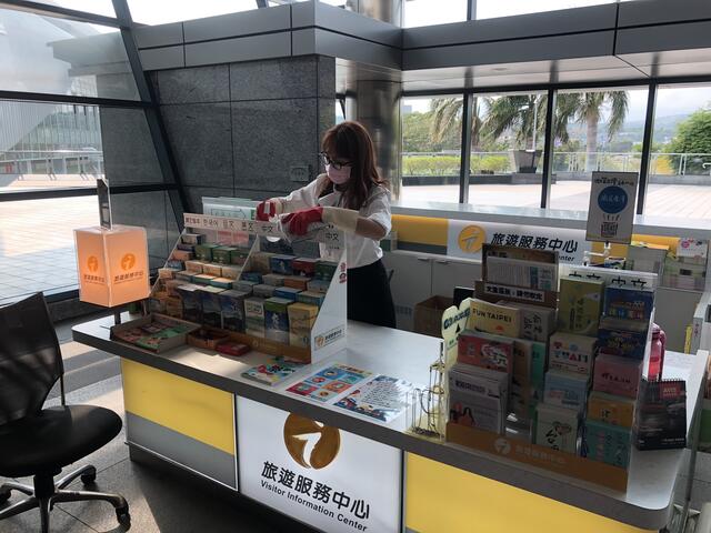 台中市旅服中心全面消毒.jpg