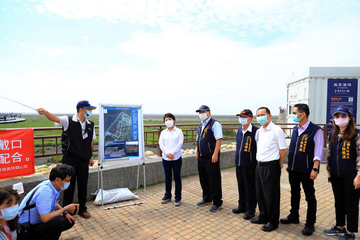 盧市長視察人流管制情形