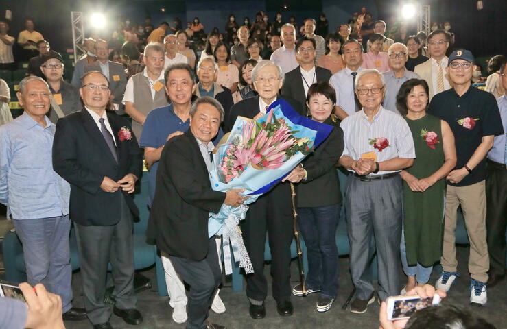 台中舉辦李行導演影展-盧秀燕-李行-是台灣電影代名詞