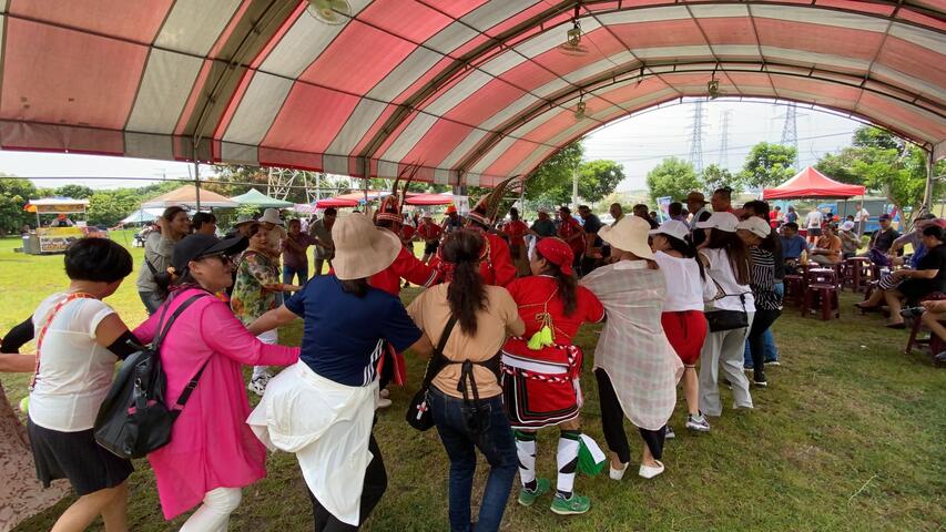 原住民阿美族祈雨祭典活動暨產業博覽會-安排傳統原住民祈福儀式及舞蹈-倡導原住民族舞蹈文化