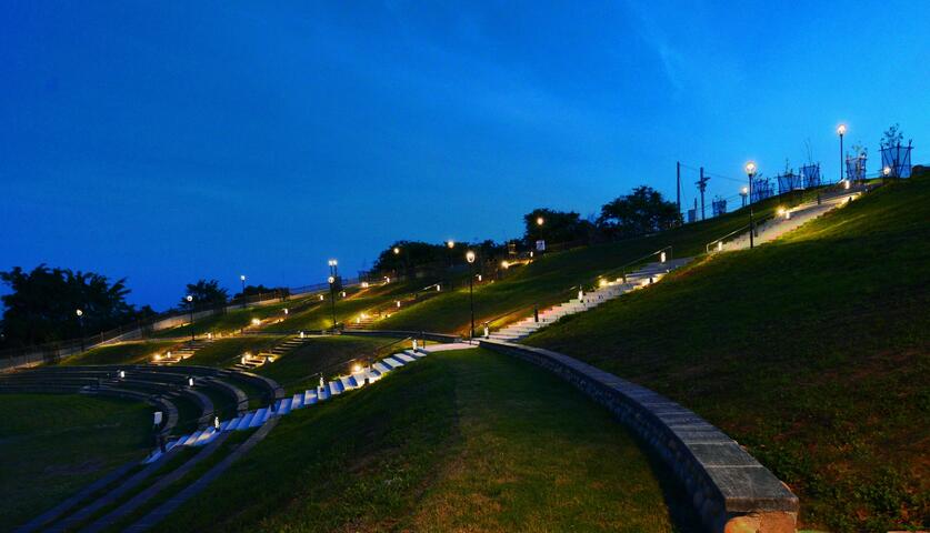 防眩光燈具以星點-光-感營造夜間浪漫氛圍