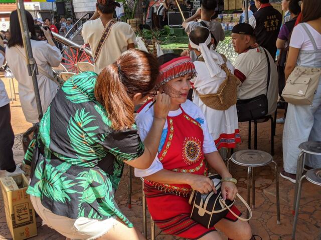 現場還提供紋面藝術繪製