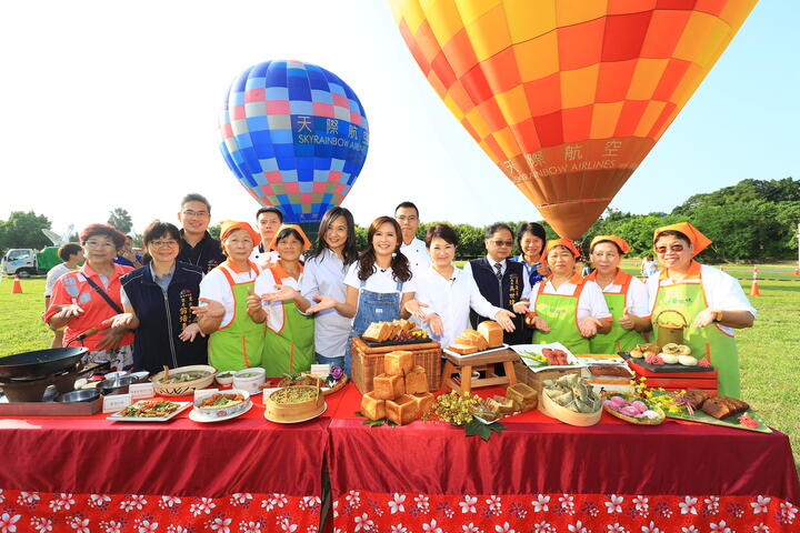 台中首次熱氣球升空！ 網美快衝石岡土牛運動公園