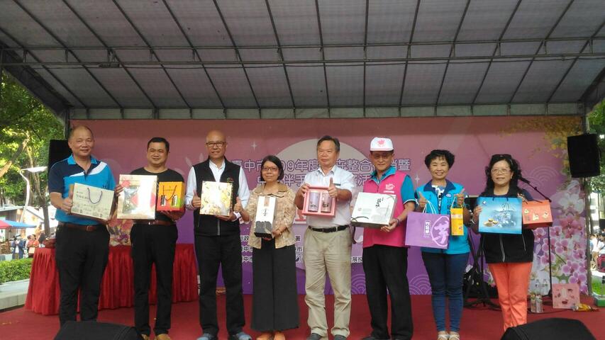 中秋好禮攏底加-草悟道逛市集-吃美食