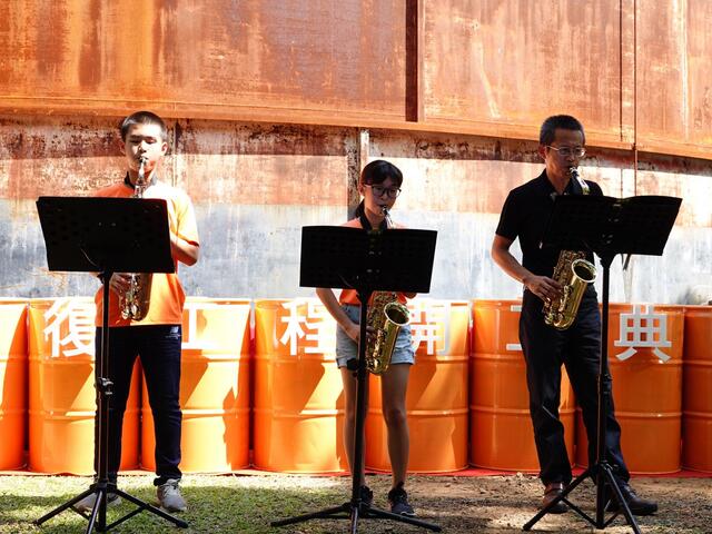 大楊國小薩克斯風樂隊開場演出