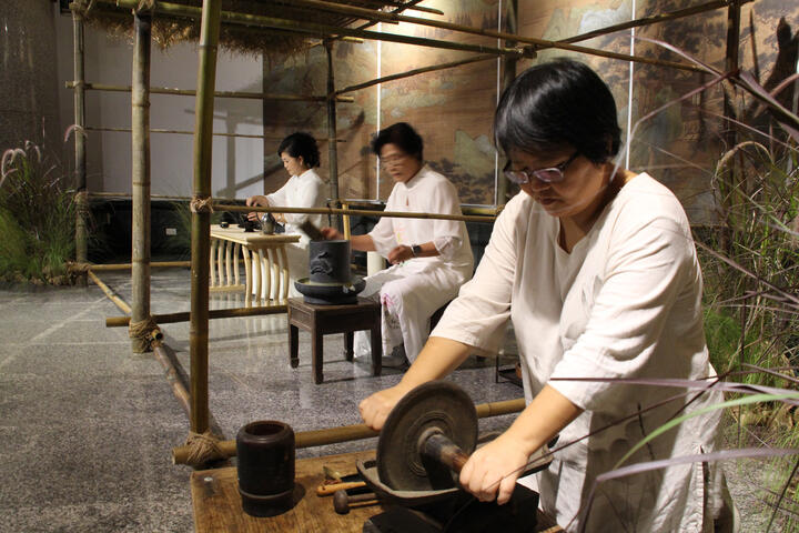 公04-臺灣茶藝的茶境演繹秀-由茶人演繹古代茶藝之茶道
