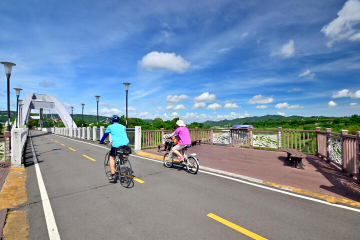 東豐自行車道-梅子鐵橋
