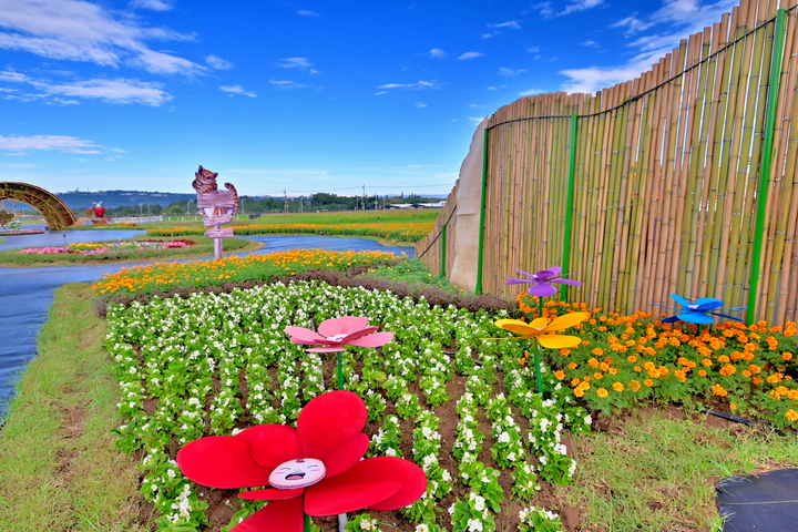 台中山城好好玩-中市府觀旅局邀您來暢遊國際花毯節