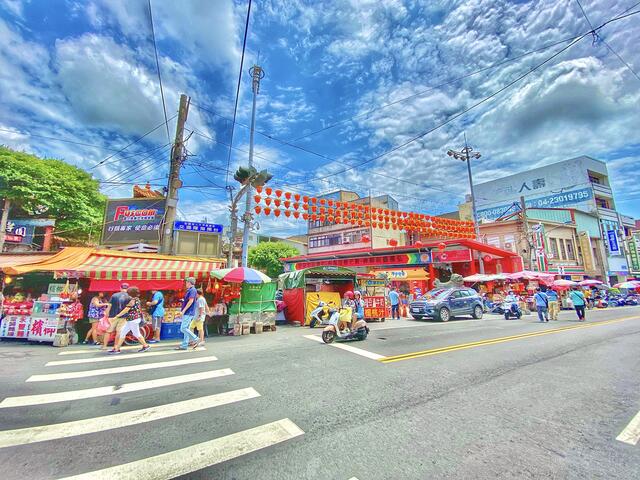 蔣公路美食小吃街