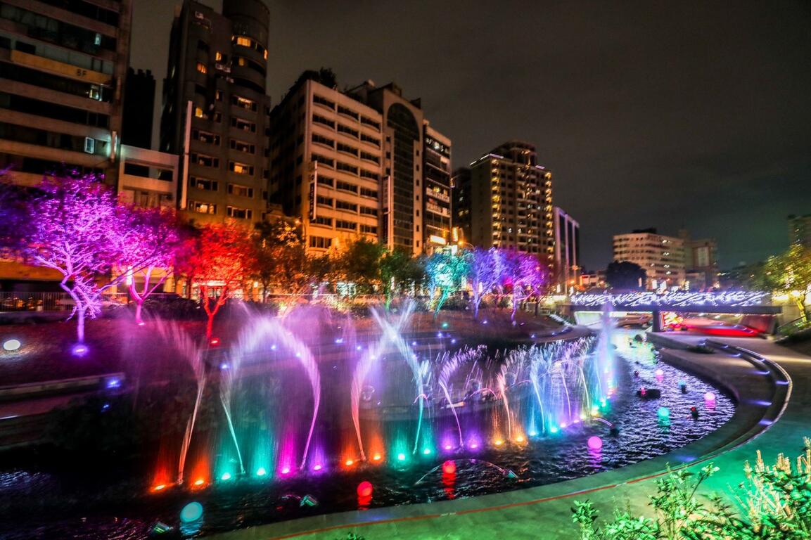 防疫升級-台中好ya誕-禁飲食全程戴口罩