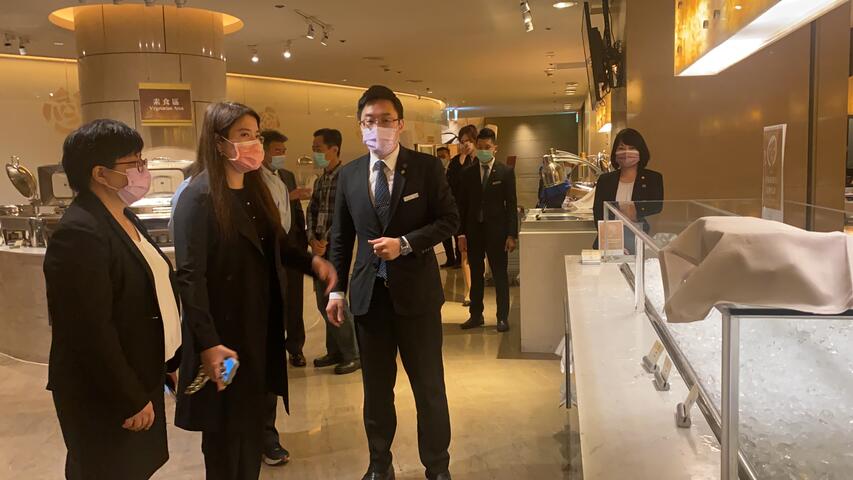 觀旅局持續與中市所有旅宿業共同努力落實防疫