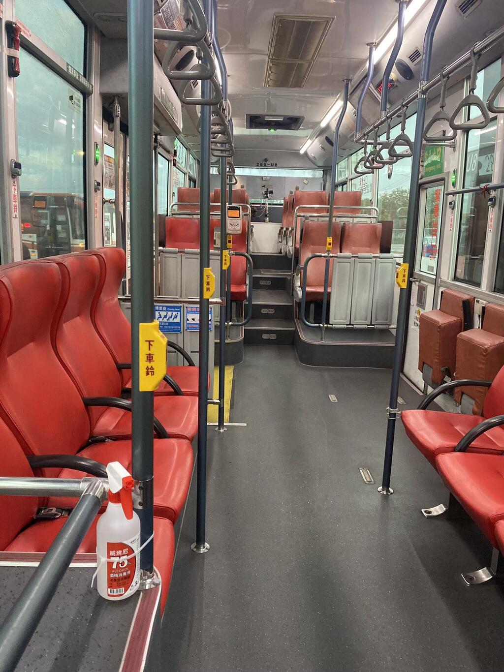 台中市防疫公車車資部分-中央補助每日每車5000元-市府再提高為5小時1萬元-10小時2萬元