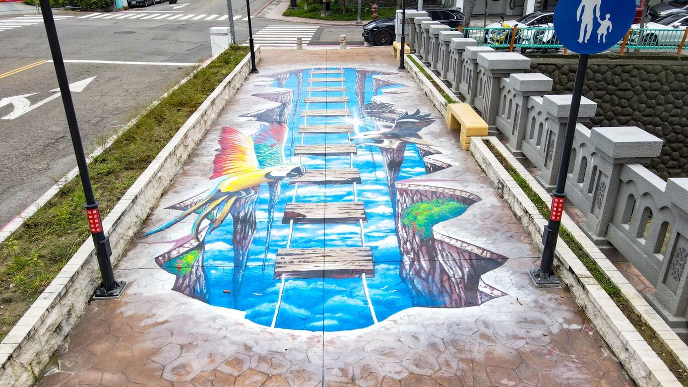 3d彩繪圖是空中吊橋-呈現探險的驚奇感.