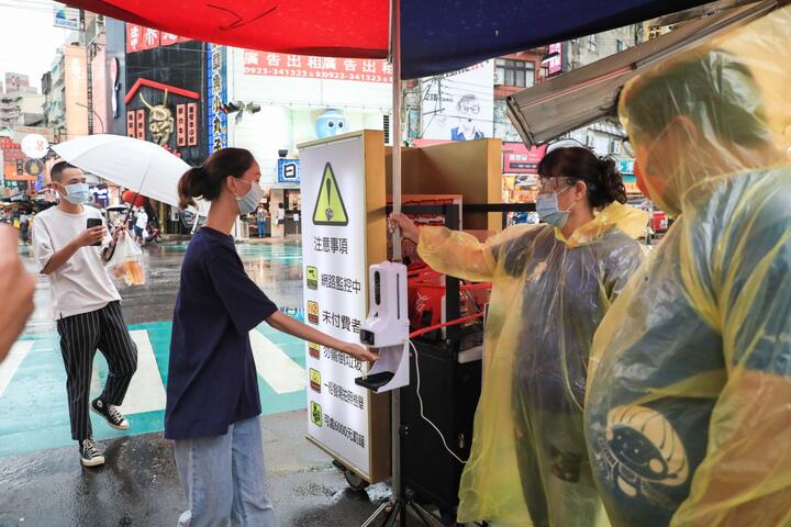 台中夜市穩健解封