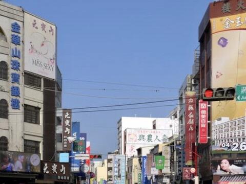 大甲觀光商圈為吸引更多民眾進入商圈消費-結合台中購物節推出超值加碼活動