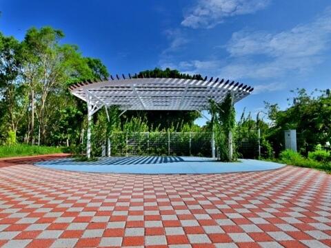 和平场站花架舞台